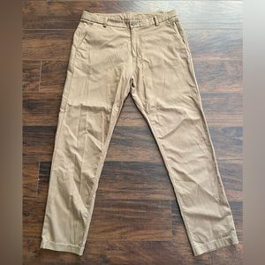 Lululemon Classic ABC Pants  in Tan sz 34